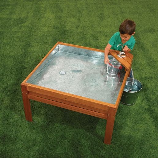 Excellerations Outdoor Panning Table With Pump