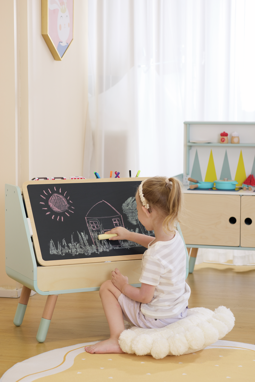Read & Draw Sling Bookshelf by Hape