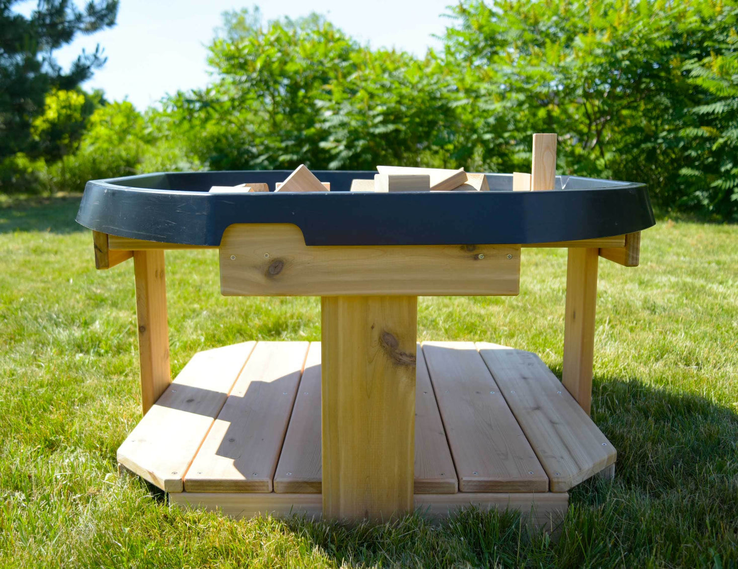 Tuff Tray Outdoor Stand by Naturally Inspired Play