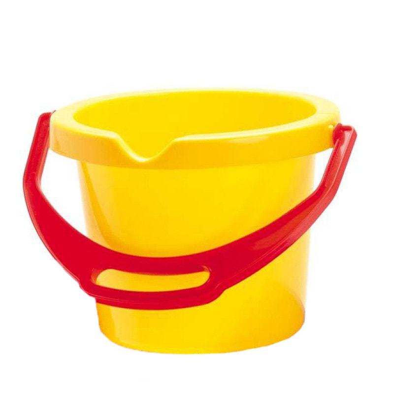 Bucket with Lip