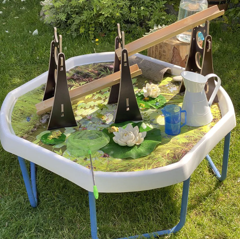 Cascade Mini Stands