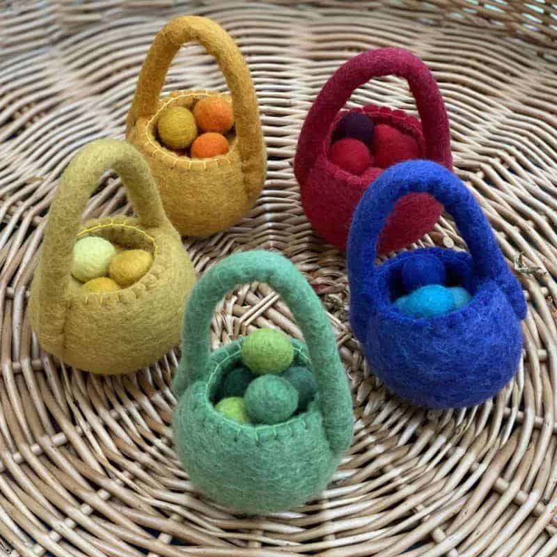 Felt Bags & Balls 5pk