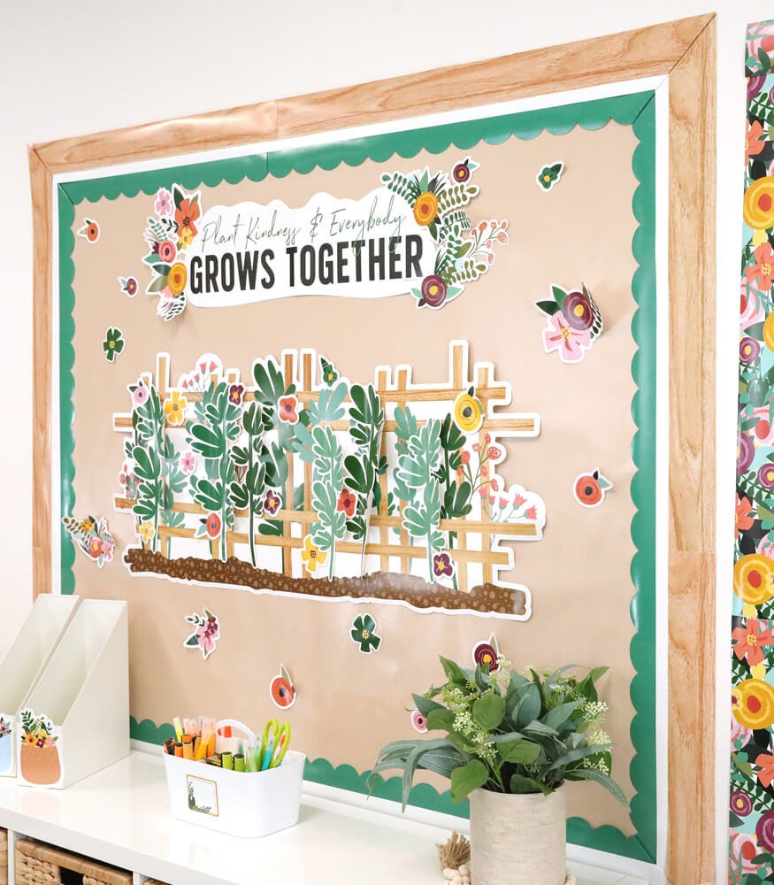 Grow Together Light Wood Grain Straight Borders