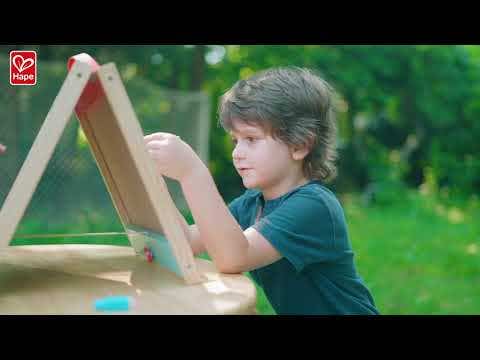 Store & Go Easel by Hape