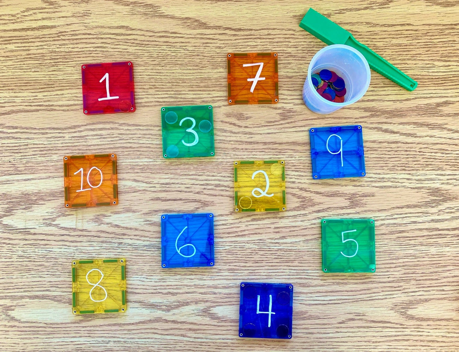 Magnetic Wand with 100 Chips by Popular Playthings