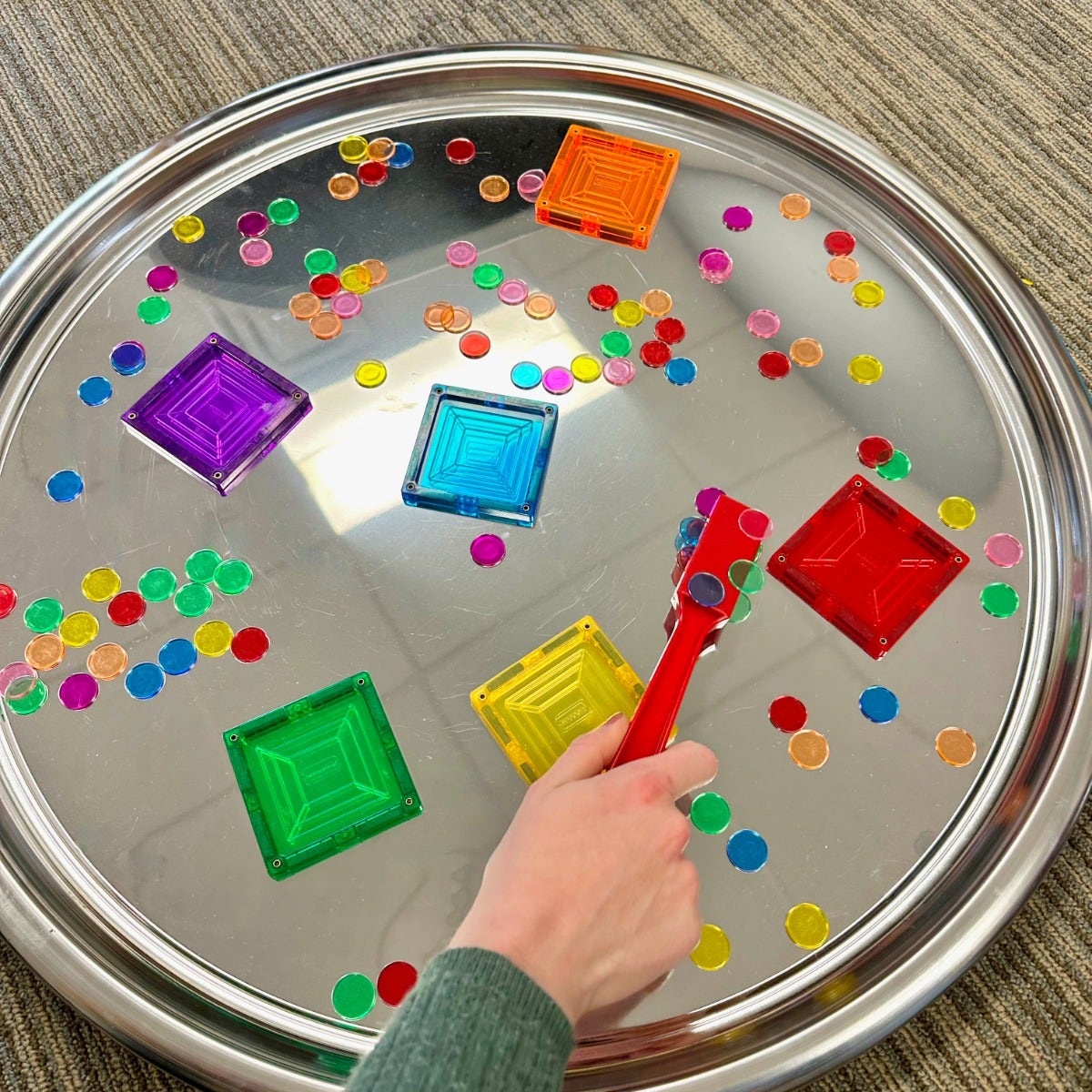 Magnetic Wand with 100 Chips by Popular Playthings