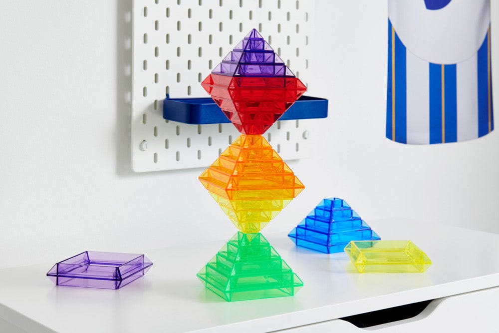Translucent Colour Pyramid Builder