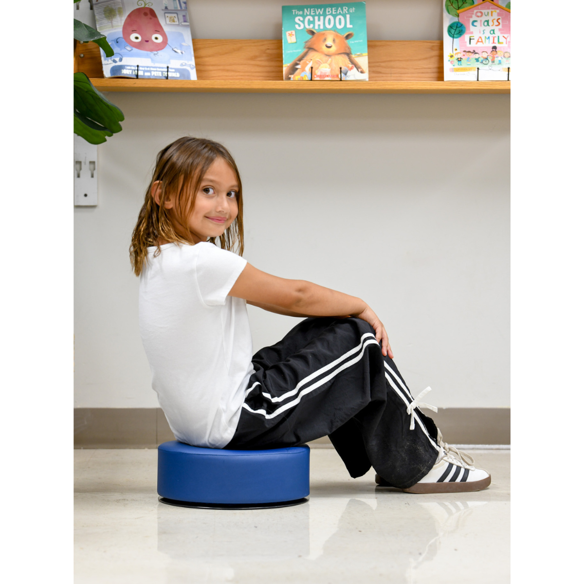 Soft-Twisty Floor Seat