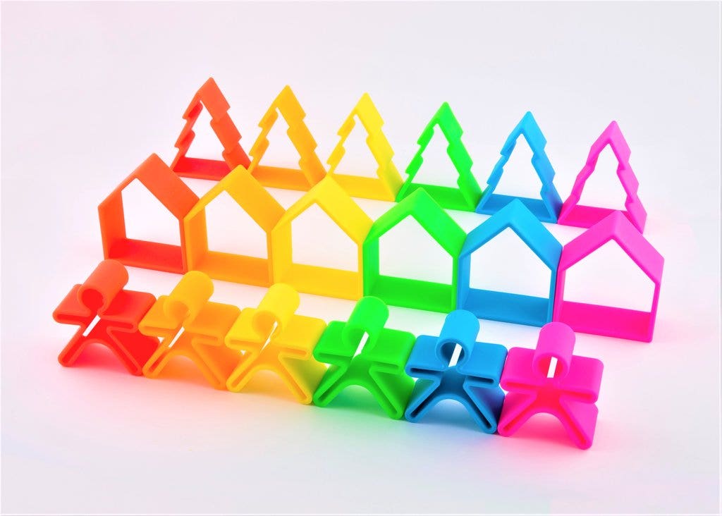 6 Kids 6 Houses 6 Trees in Silicone