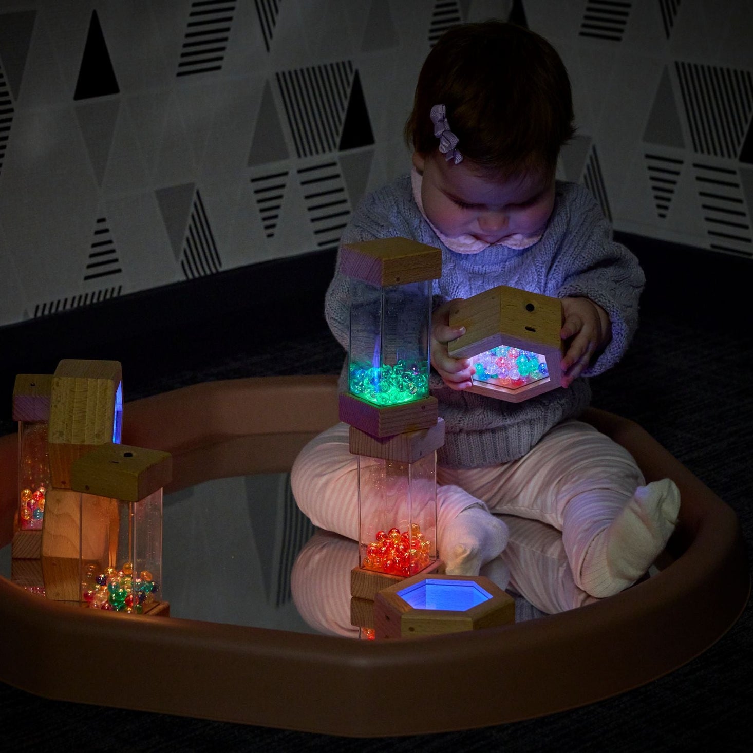 Luminous Wooden Shakers Hexagons 6pk