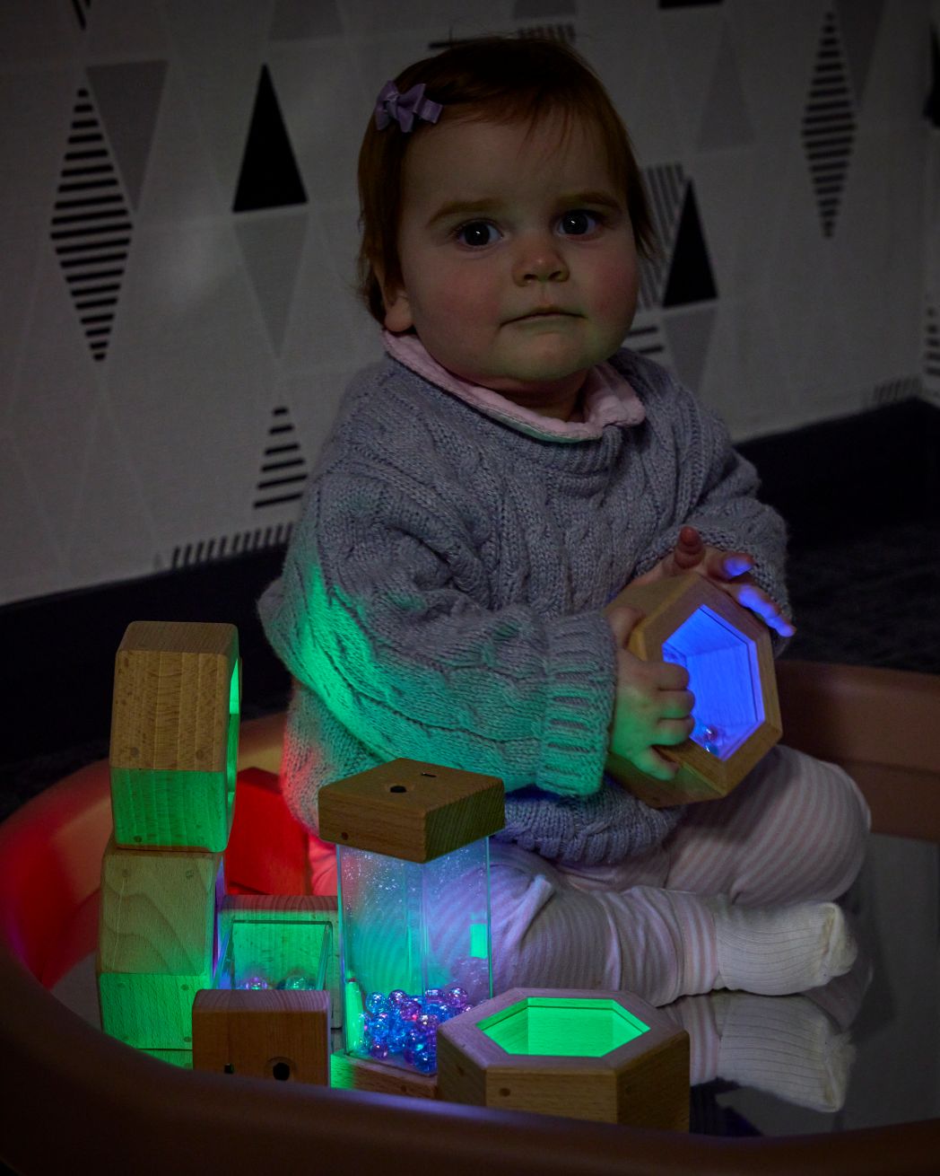 Luminous Wooden Shakers Hexagons 6pk