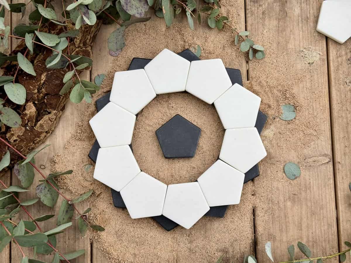 Patterning Pentagons