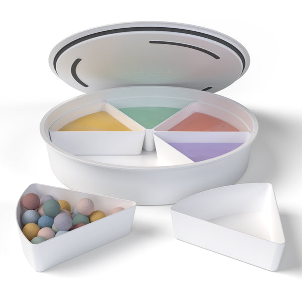 PlayTRAY with lid and removable compartments