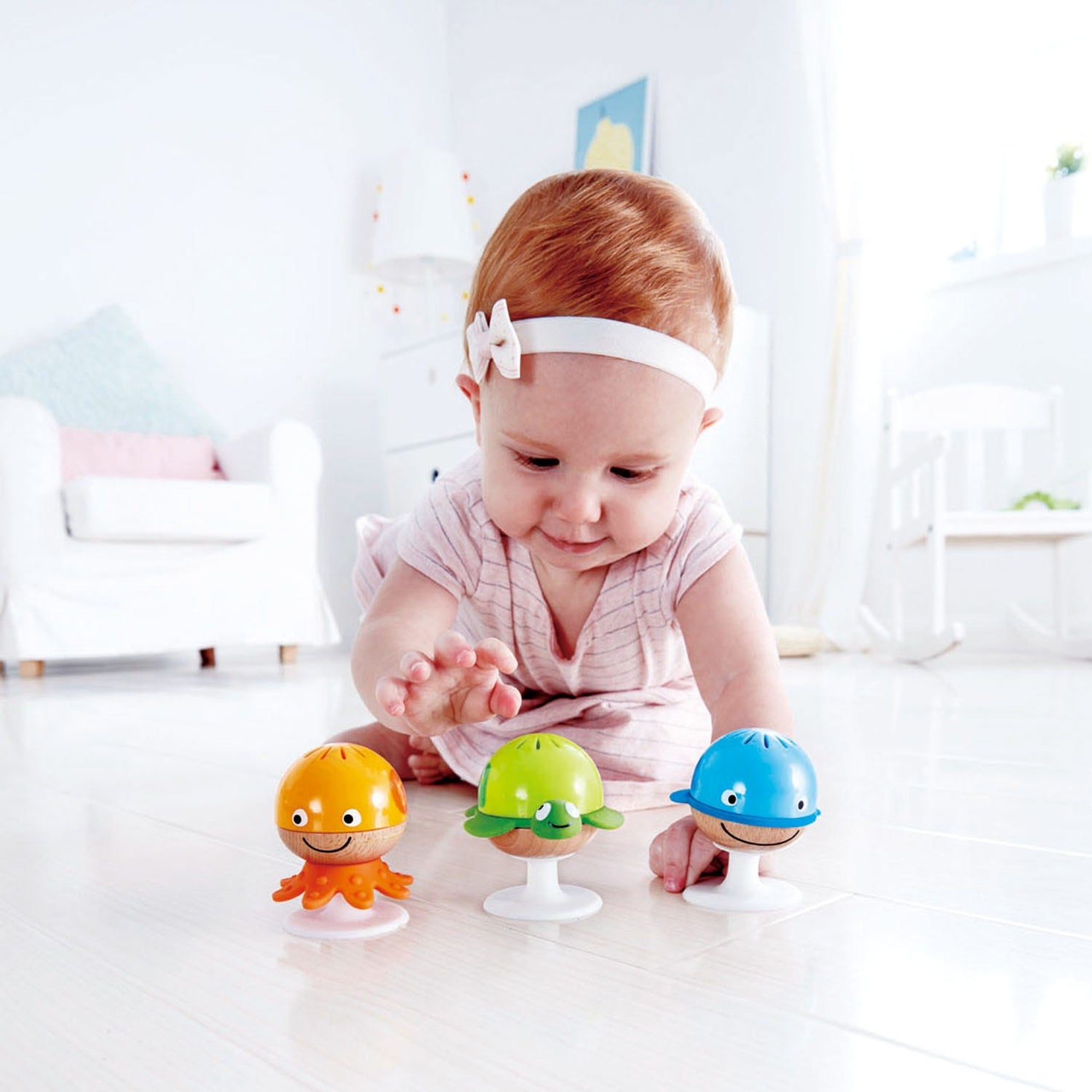 Stay-Put Rattle Set by Hape