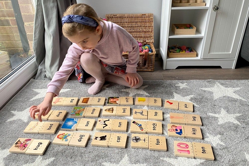 Hollys Phonics Set