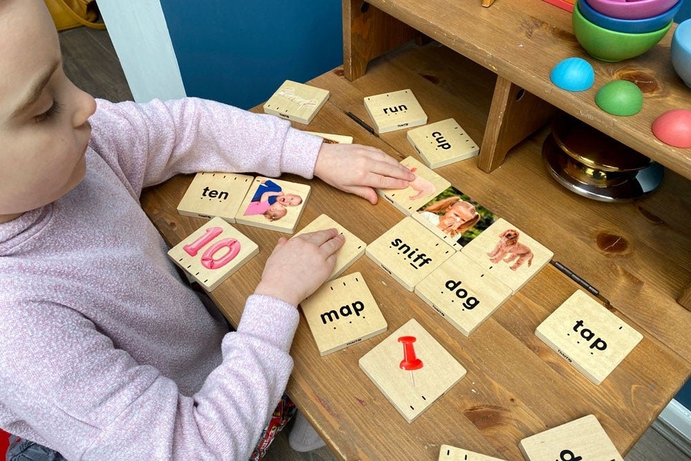 Hollys Phonics Set