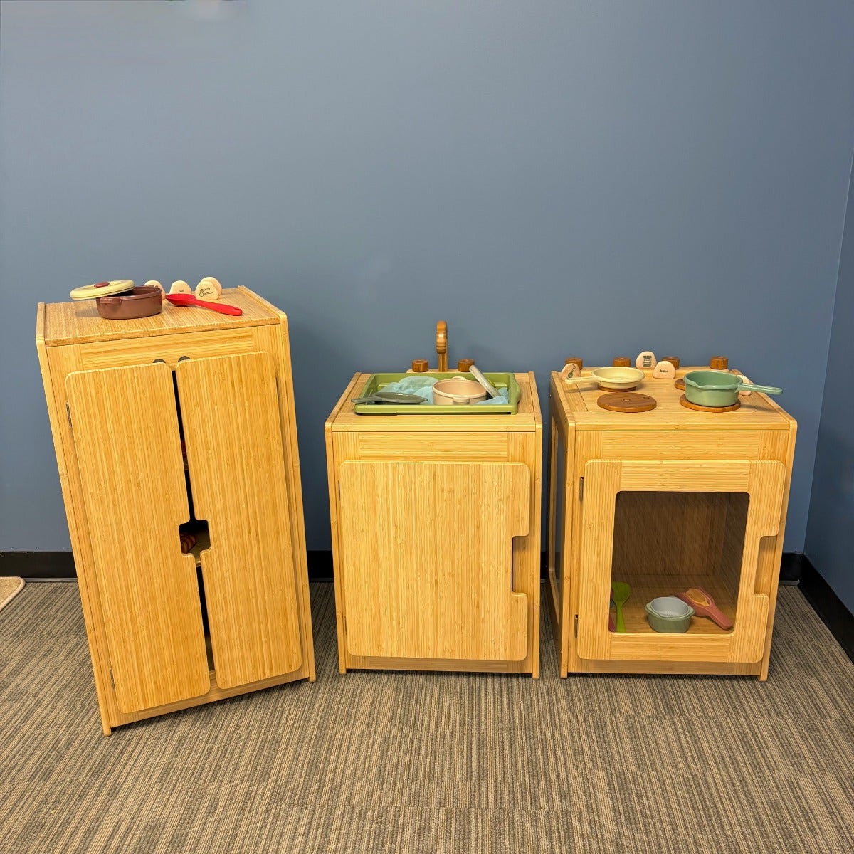 Make-Believe Kitchen Set