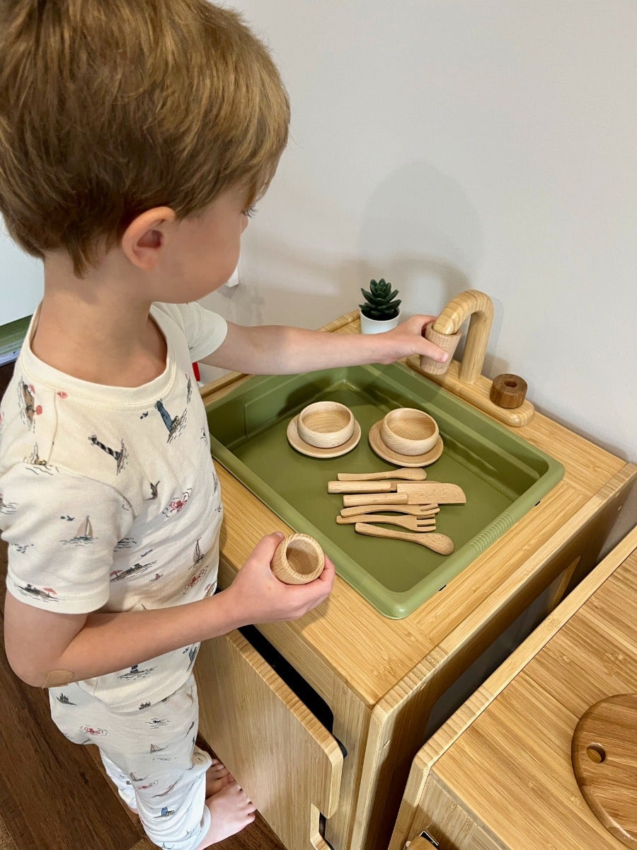 Make-Believe Kitchen Set