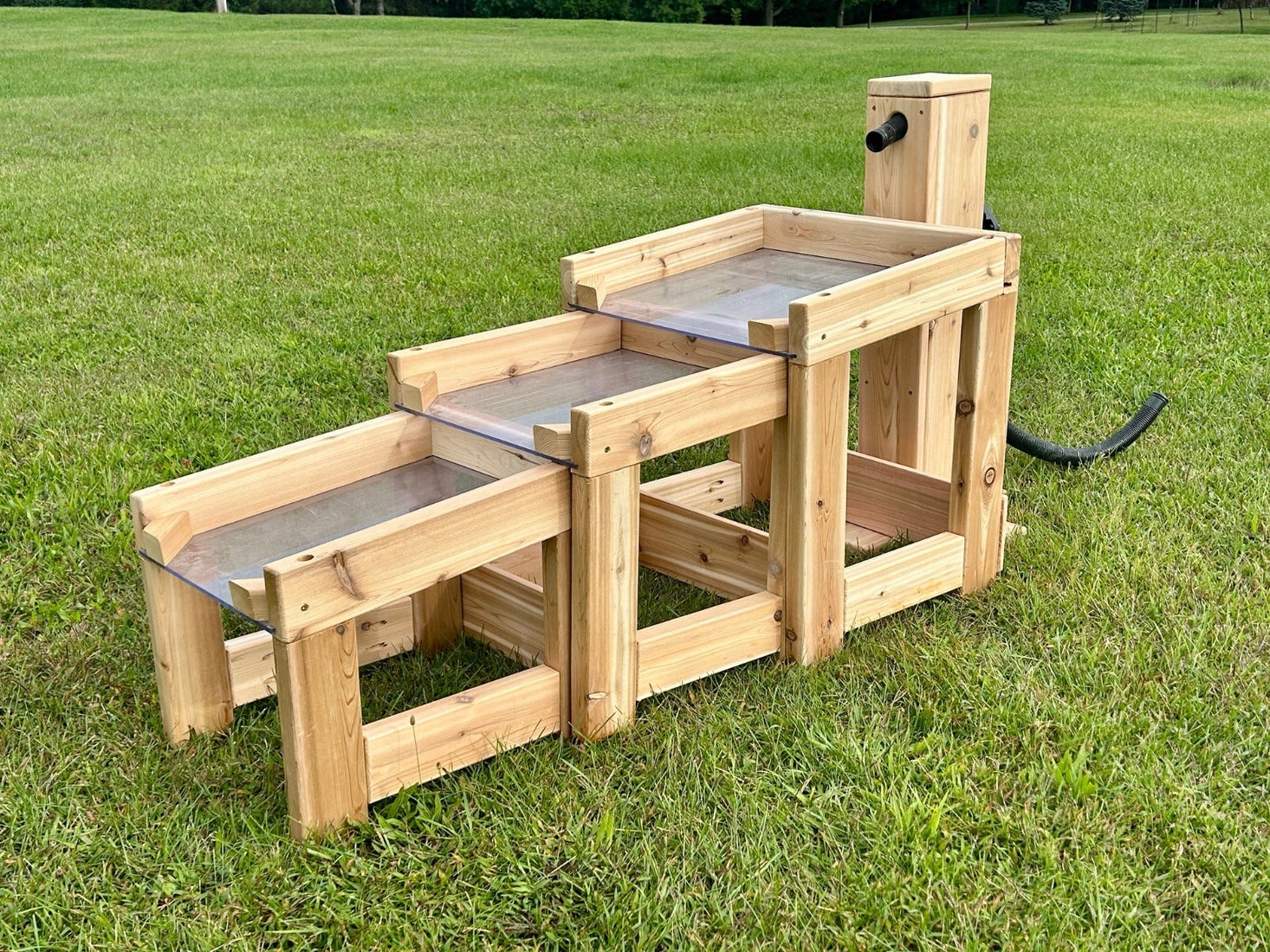 Nesting Water Channels by Naturally Inspired Play