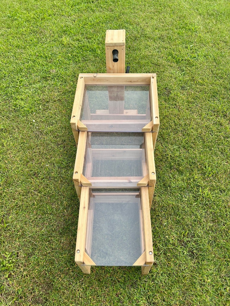 Nesting Water Channels by Naturally Inspired Play
