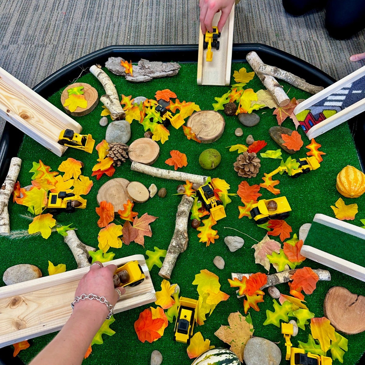 Mixed Surface Guttering Channels