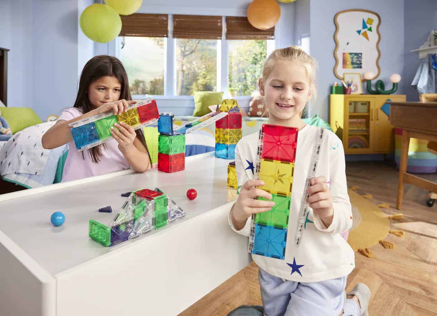 Magna-Tiles Rail Racers Deluxe