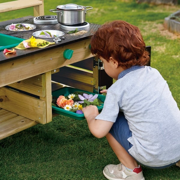 Outdoor Kitchen by Hape