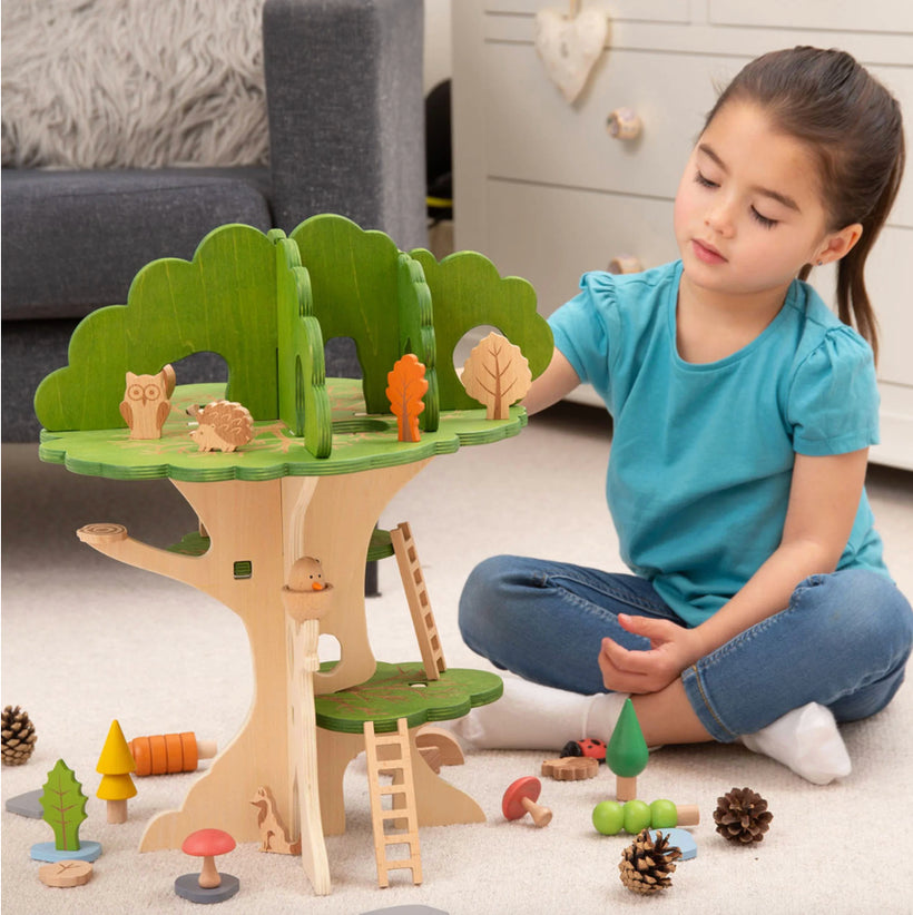 Woodland Trail Treehouse