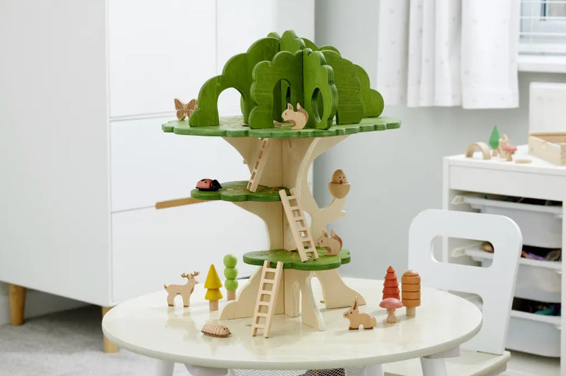 Woodland Trail Treehouse