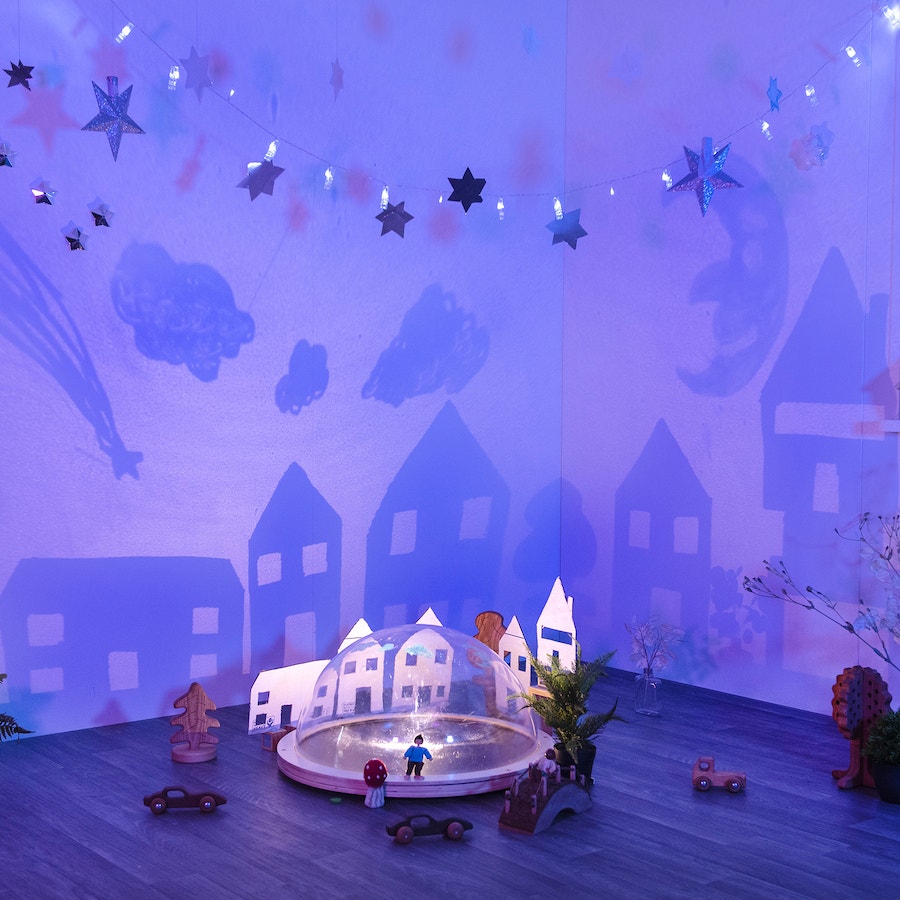 TTS Early Years Immersive Projector